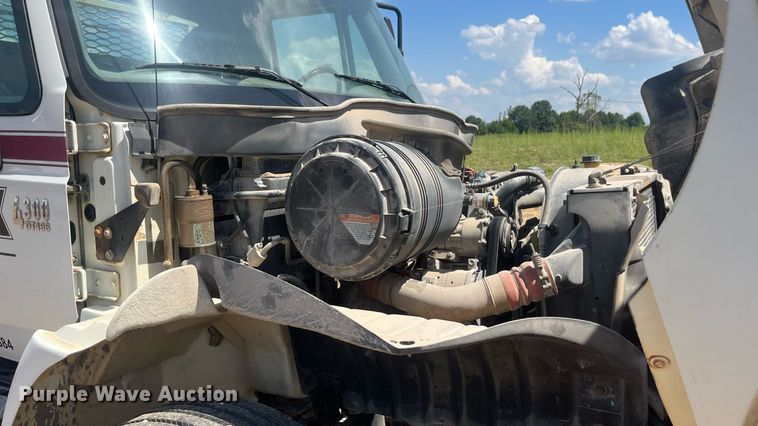 image for item EN5521 2007 International 4300 utility / service truck