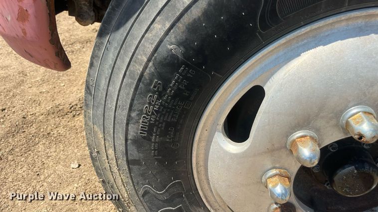 image for item EN5521 2007 International 4300 utility / service truck