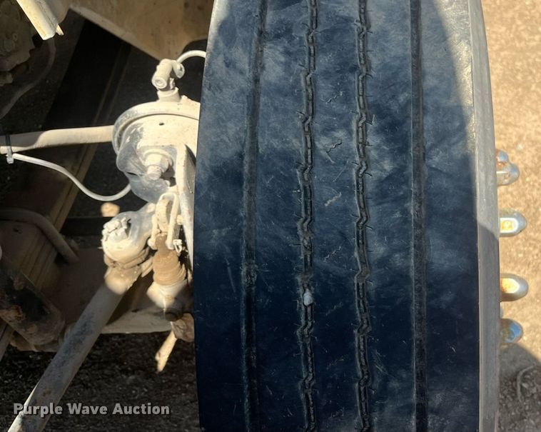 image for item EN5521 2007 International 4300 utility / service truck