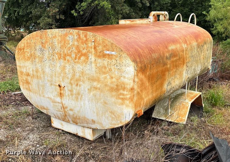 image for item EN5537 Tank truck bed