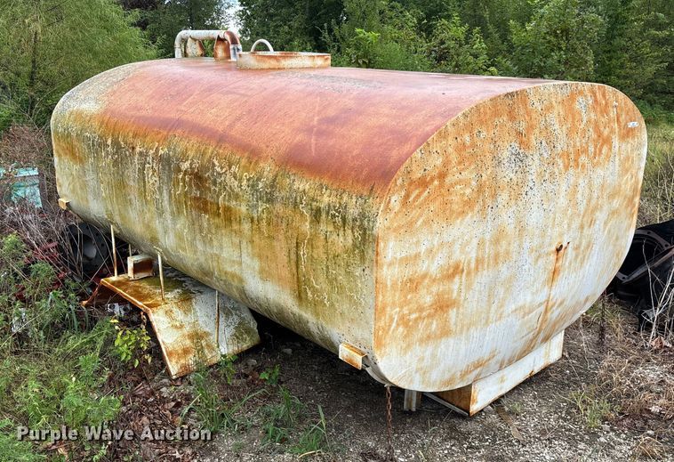 image for item EN5537 Tank truck bed