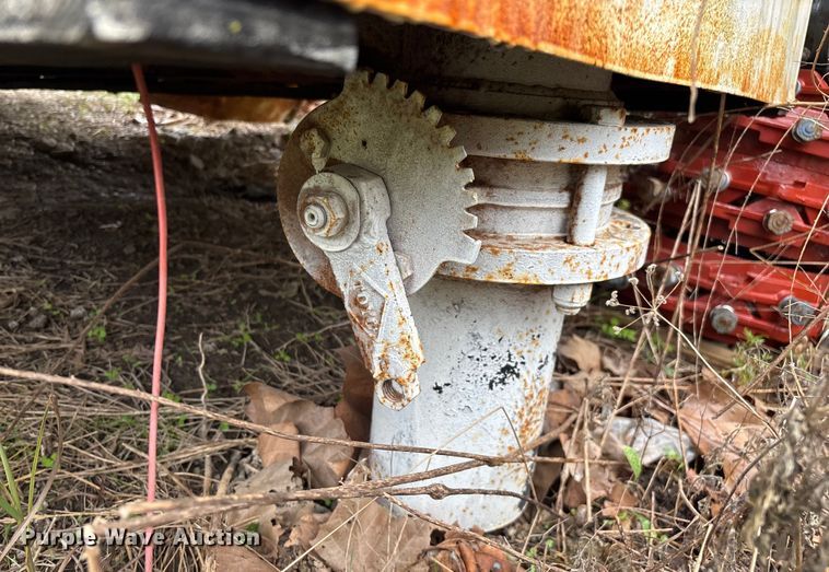 image for item EN5537 Tank truck bed