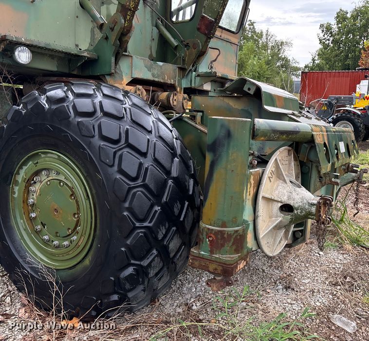 image for item EN5545 1966 American Hoist and Derrick 2380 crane