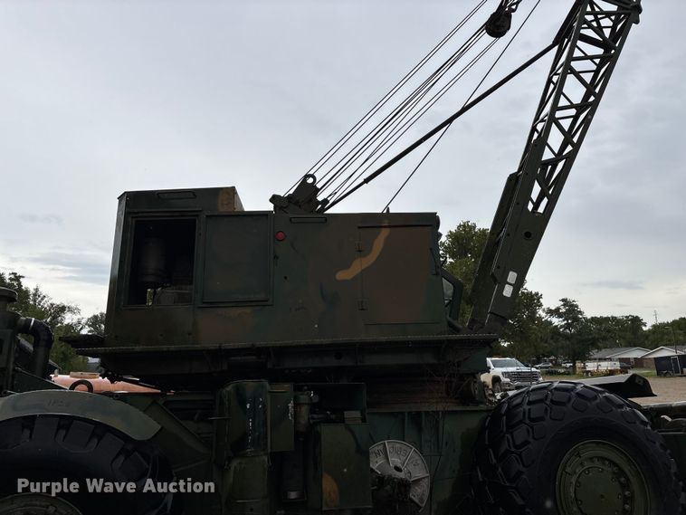 image for item EN5545 1966 American Hoist and Derrick 2380 crane