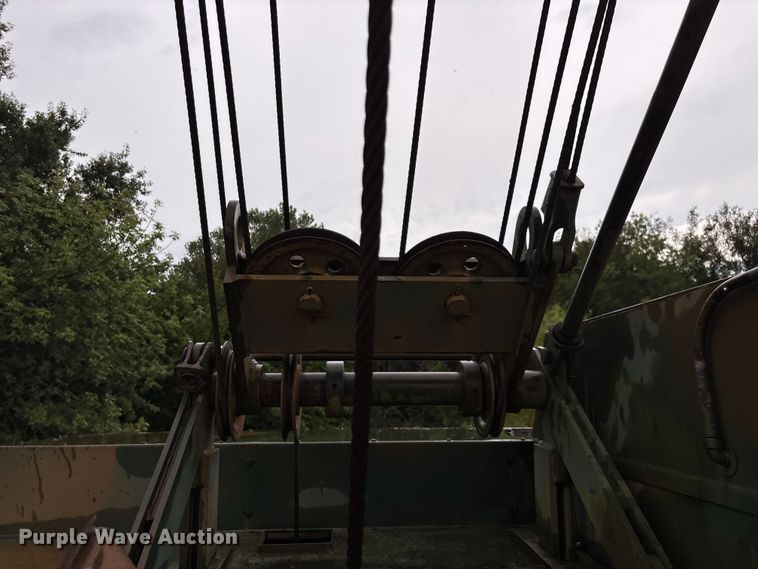 image for item EN5545 1966 American Hoist and Derrick 2380 crane