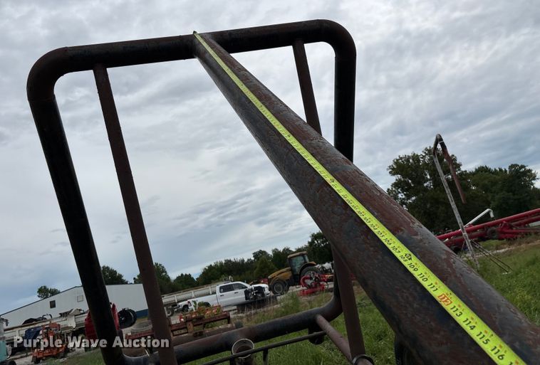 image for item EN5546 Tank fill stand