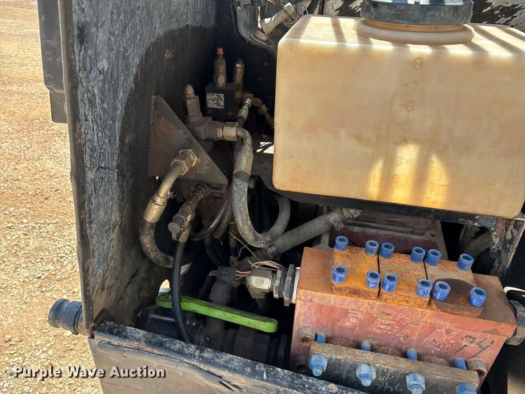 image for item EN5550 2007 Ditch Witch JT3020 All Terrain directional boring unit