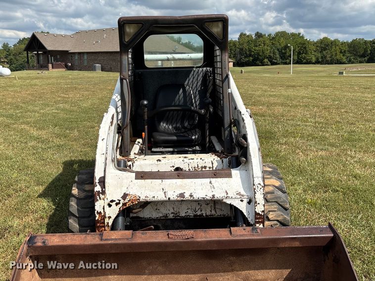 image for item EN5555 2000 Bobcat 773 skid steer loader