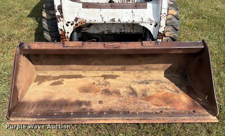 image for item EN5555 2000 Bobcat 773 skid steer loader