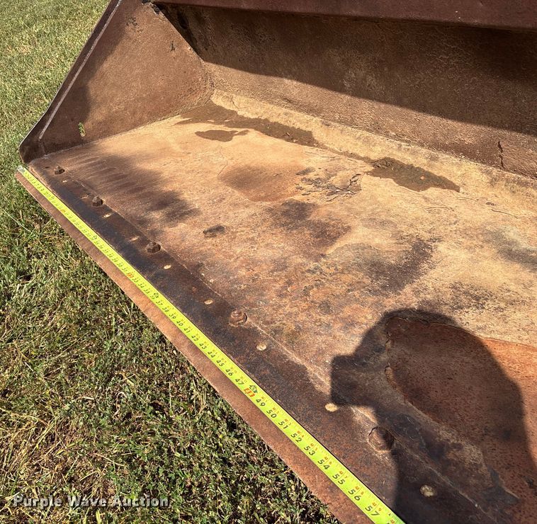 image for item EN5555 2000 Bobcat 773 skid steer loader