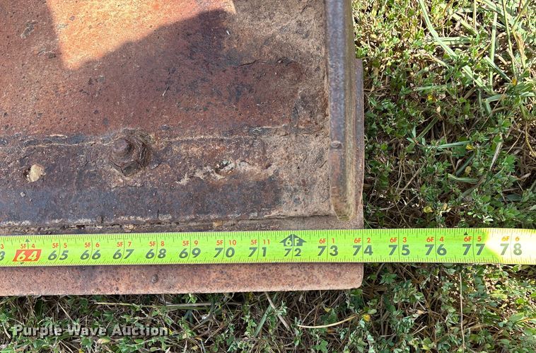 image for item EN5555 2000 Bobcat 773 skid steer loader