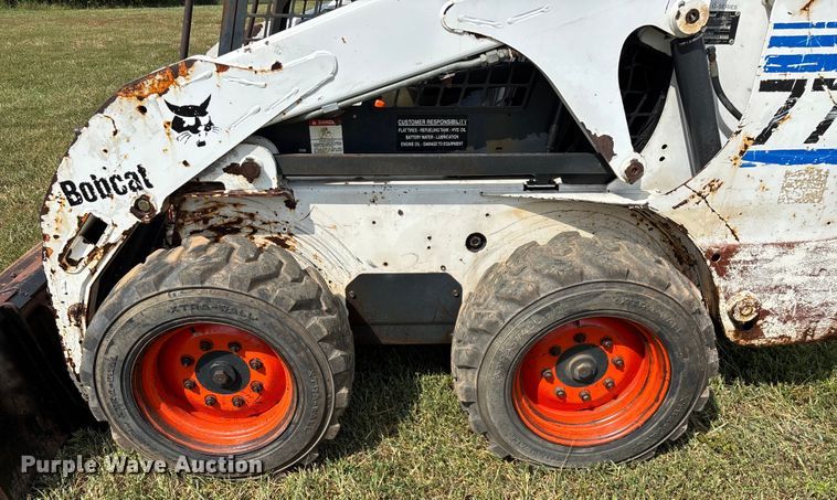image for item EN5555 2000 Bobcat 773 skid steer loader