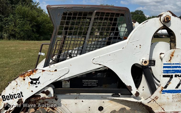 image for item EN5555 2000 Bobcat 773 skid steer loader