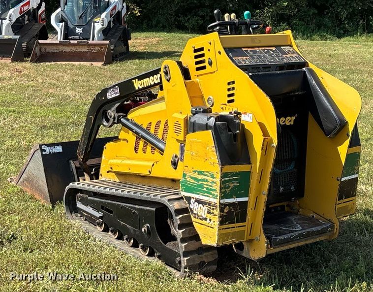image for item EN5556 2016 Vermeer S800TX compact utility loader