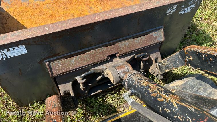 image for item EN5556 2016 Vermeer S800TX compact utility loader