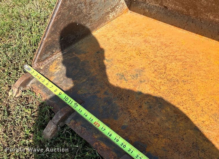 image for item EN5556 2016 Vermeer S800TX compact utility loader