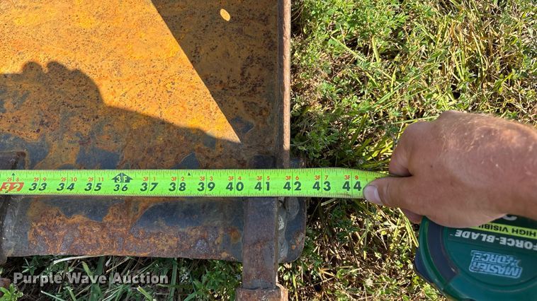 image for item EN5556 2016 Vermeer S800TX compact utility loader