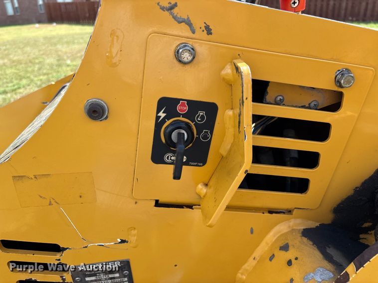 image for item EN5556 2016 Vermeer S800TX compact utility loader