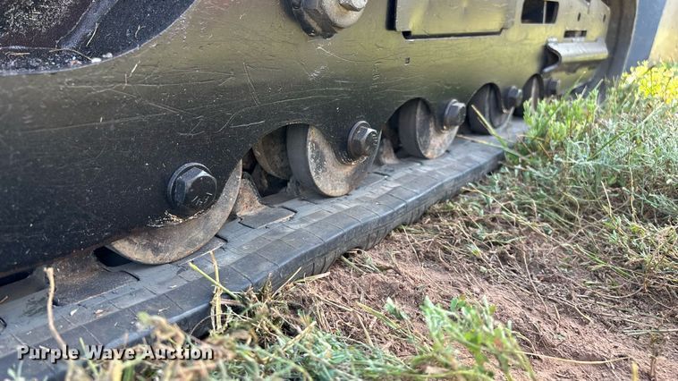 image for item EN5556 2016 Vermeer S800TX compact utility loader