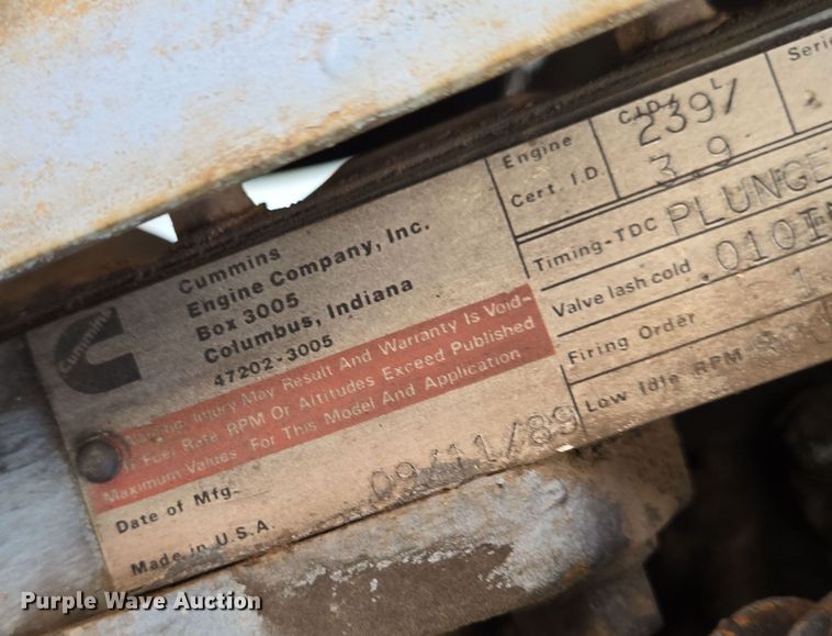 image for item EN8296 1990 International 4900 drilling rig truck