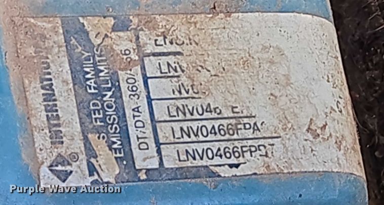 image for item EN8296 1990 International 4900 drilling rig truck