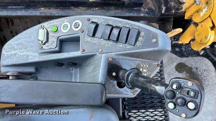 image for item EN8345 2009 Vermeer D24X40 Navigator Series II directional boring unit