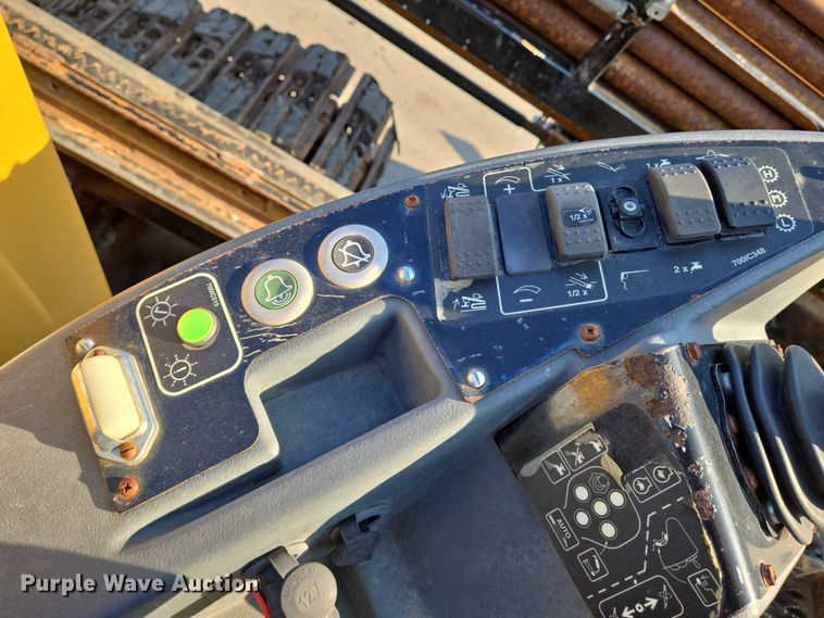 image for item EN8346 2013 Vermeer D24X40 Navigator Series II directional boring unit