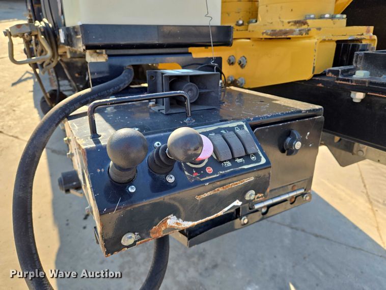 image for item EN8346 2013 Vermeer D24X40 Navigator Series II directional boring unit