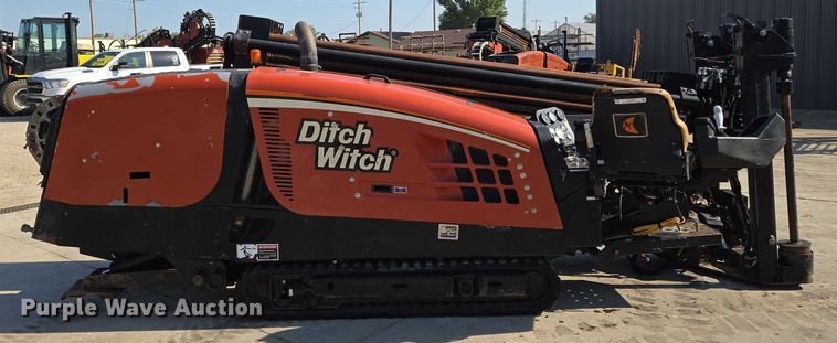 image for item EN8348 2011 Ditch Witch JT2020 Mach I directional boring unit