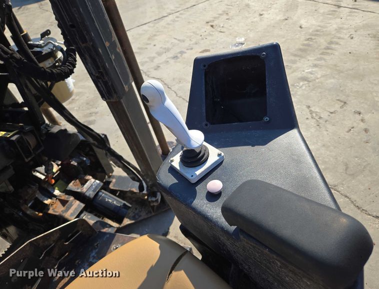 image for item EN8348 2011 Ditch Witch JT2020 Mach I directional boring unit