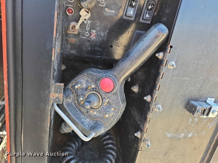 image for item EN8348 2011 Ditch Witch JT2020 Mach I directional boring unit