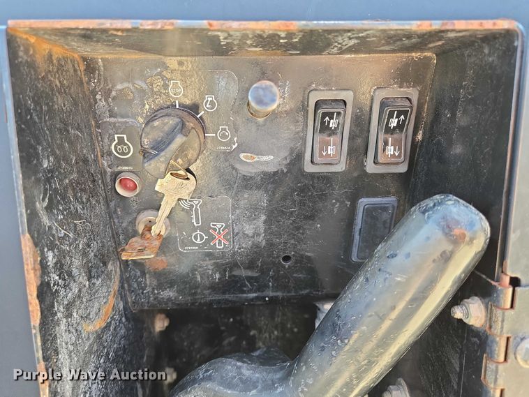 image for item EN8348 2011 Ditch Witch JT2020 Mach I directional boring unit