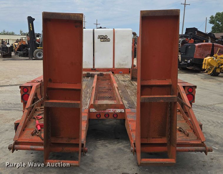 image for item EN8348 2011 Ditch Witch JT2020 Mach I directional boring unit