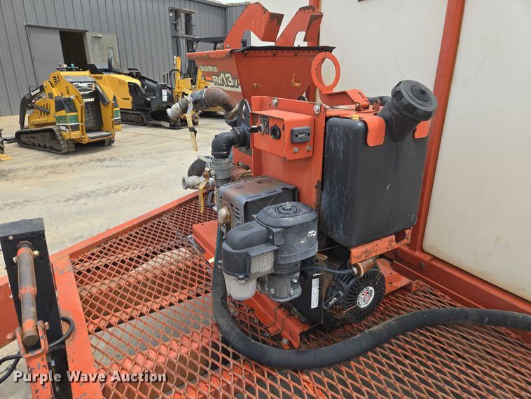 image for item EN8348 2011 Ditch Witch JT2020 Mach I directional boring unit