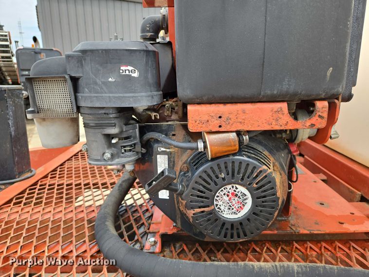 image for item EN8348 2011 Ditch Witch JT2020 Mach I directional boring unit