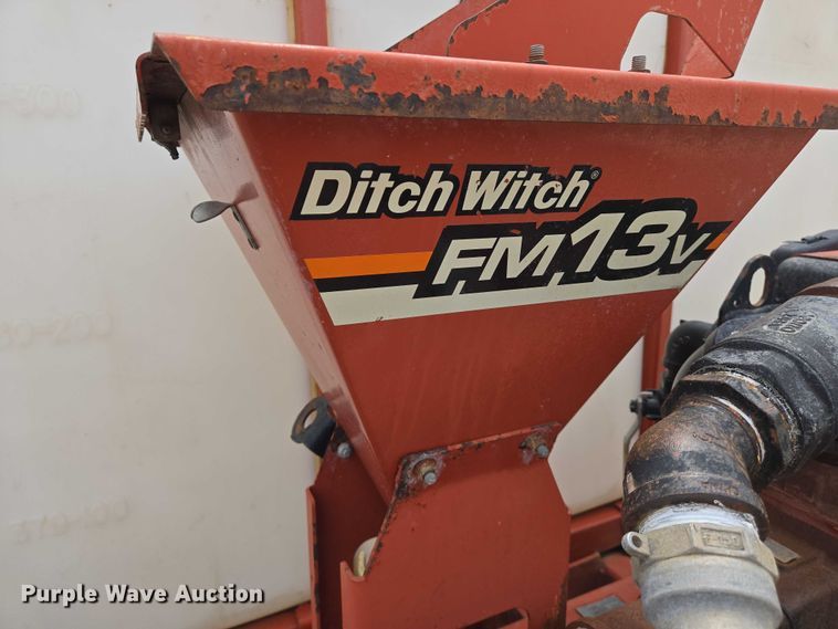 image for item EN8348 2011 Ditch Witch JT2020 Mach I directional boring unit