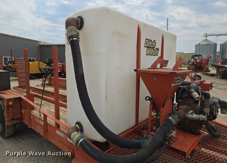 image for item EN8348 2011 Ditch Witch JT2020 Mach I directional boring unit