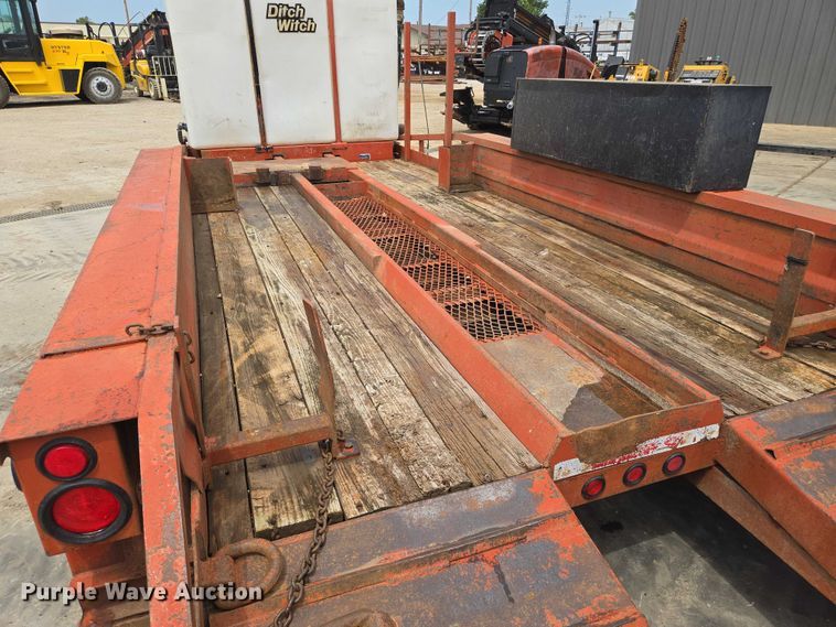image for item EN8348 2011 Ditch Witch JT2020 Mach I directional boring unit