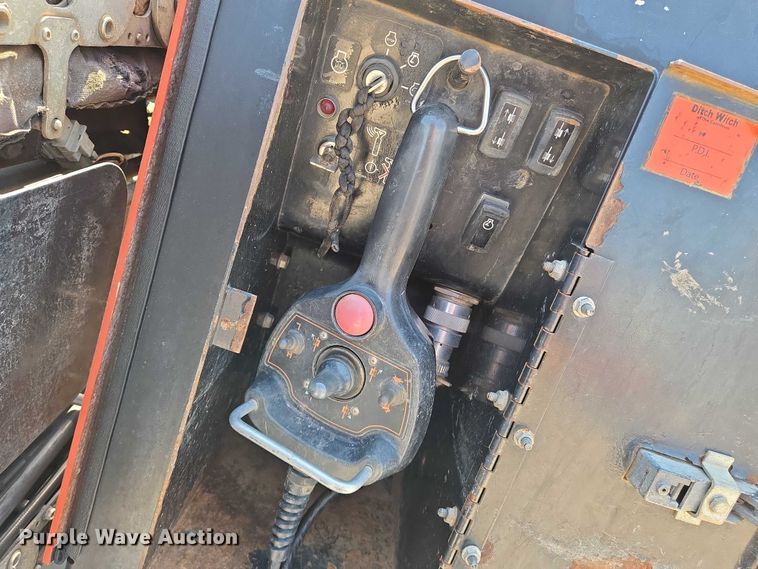 image for item EN8349 2014 Ditch Witch JT20 directional boring unit