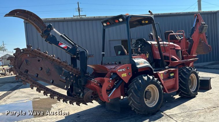 image for item EN8353 2015 Ditch Witch RT100 trencher