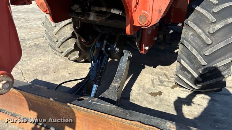 image for item EN8353 2015 Ditch Witch RT100 trencher