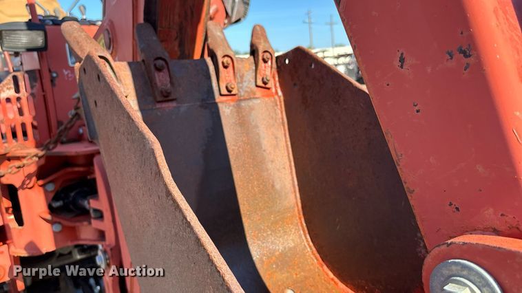 image for item EN8353 2015 Ditch Witch RT100 trencher