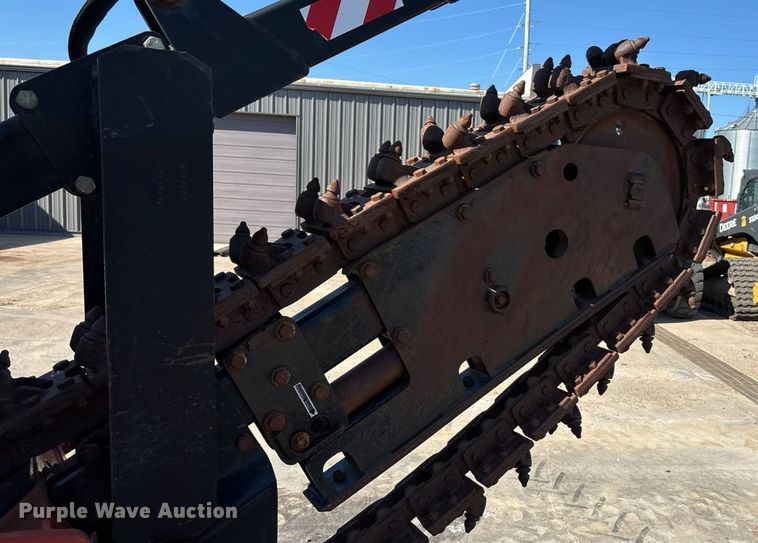 image for item EN8353 2015 Ditch Witch RT100 trencher
