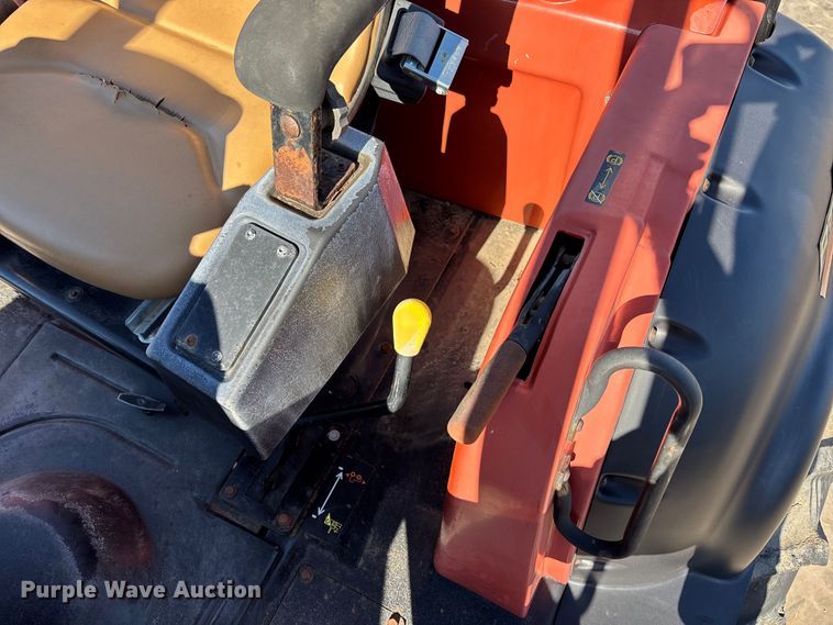 image for item EN8353 2015 Ditch Witch RT100 trencher