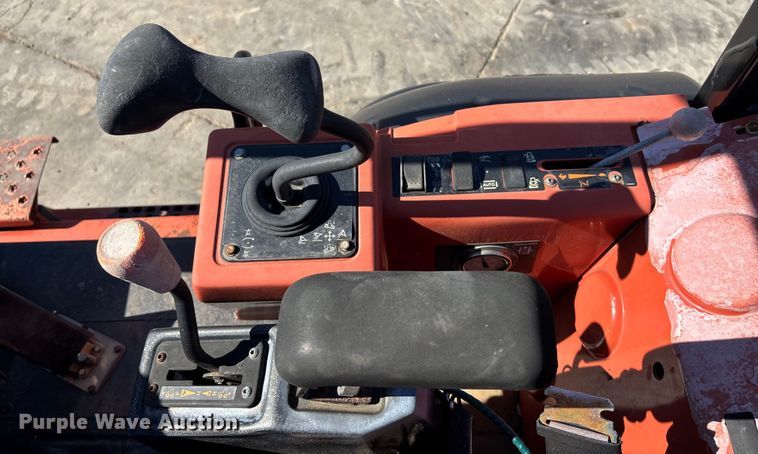 image for item EN8353 2015 Ditch Witch RT100 trencher