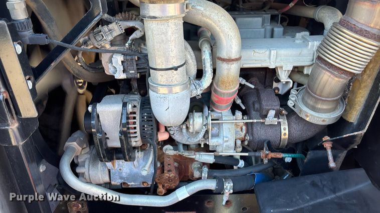 image for item EN8353 2015 Ditch Witch RT100 trencher