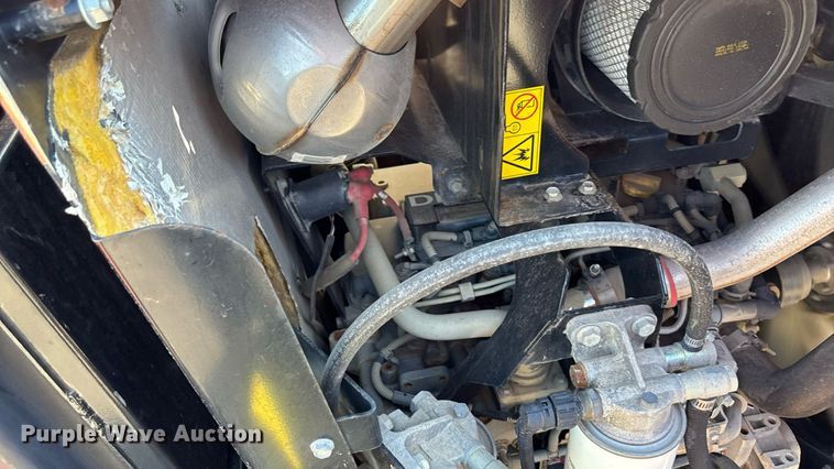 image for item EN8353 2015 Ditch Witch RT100 trencher