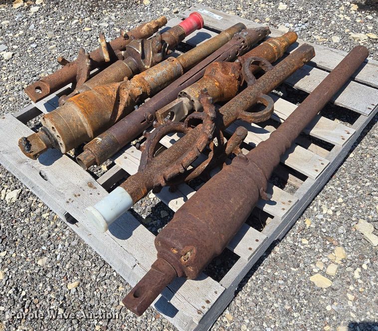 image for item EN8361 Drill attachments 