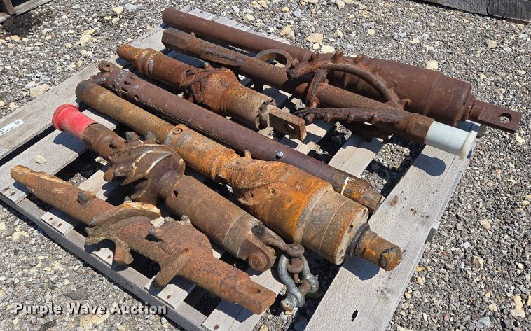 image for item EN8361 Drill attachments 