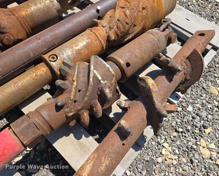 image for item EN8361 Drill attachments 